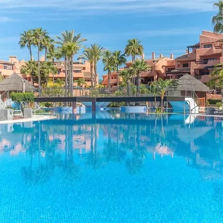 Happy Luxury Apartment - Beachside In Mar Azul, Estepona Exterior photo